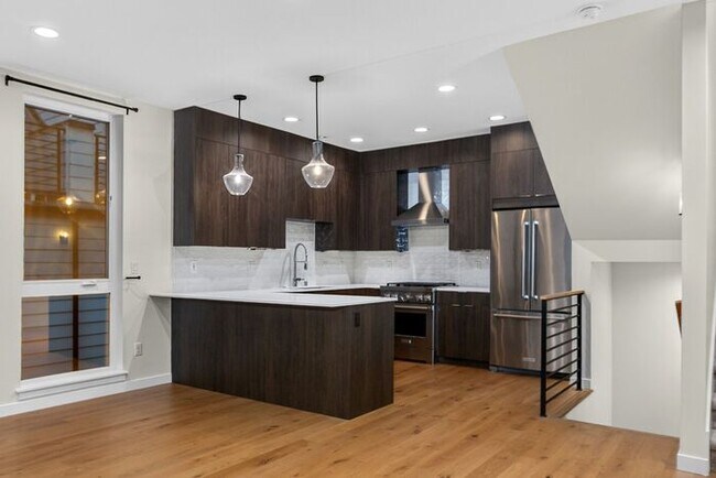 Photo - ULTRA-MODERN Townhome w/AC and Views in the Heart of Eastlake!