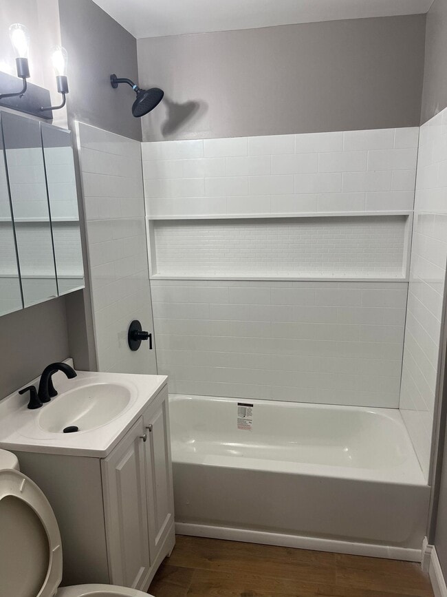 Bathroom - 161 15th Ave NE Unit 1