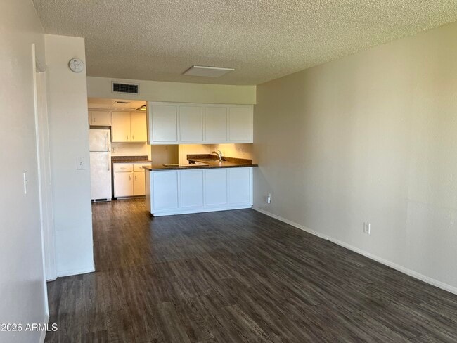 Photo - 3034 E Cicero St Unit 202