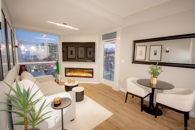 Photo - 300 W Beech St Unit 2202