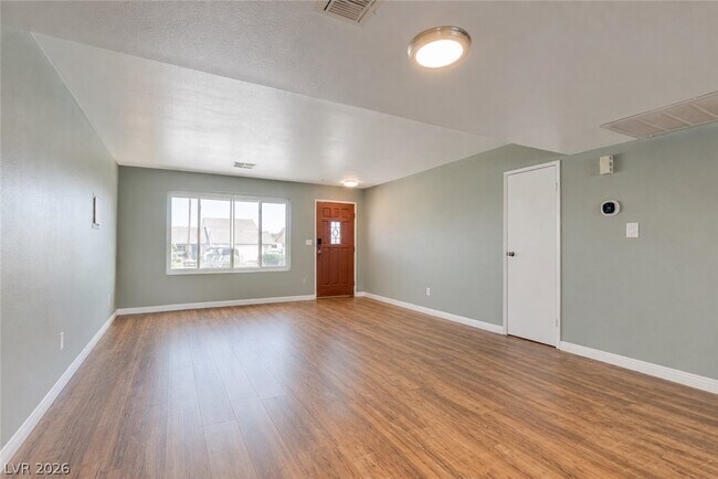 Photo - 130 Forest Ln