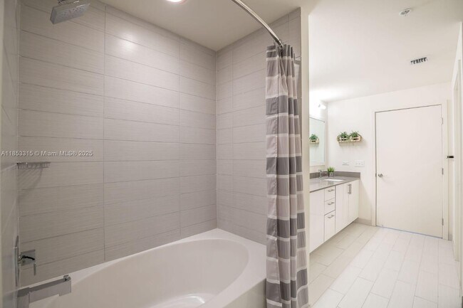 Photo - 999 SW 1st Ave Unit 1715