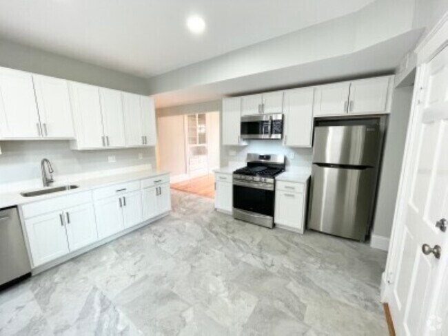 Building Photo - 159 Boston St Unit 1 Rental