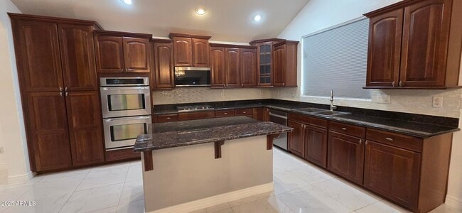 Photo - 9418 S 46th Dr