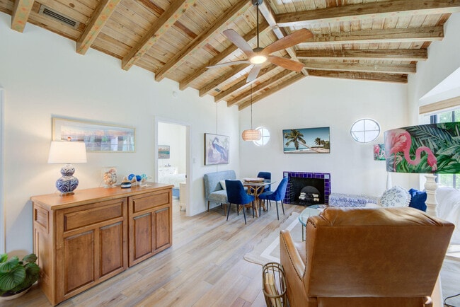 Photo - 110 Marine Way