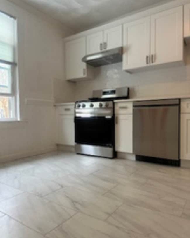 Photo - 66 Elm St Unit 2