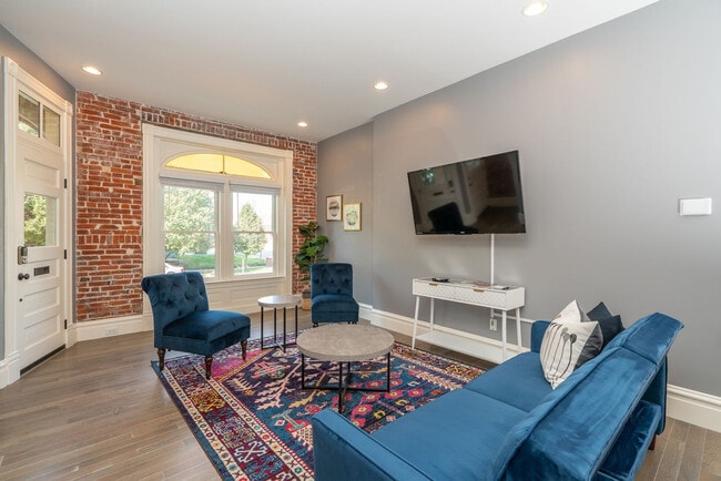 Building Photo - 4154 Chouteau Ave Unit ID1246907P Rental
