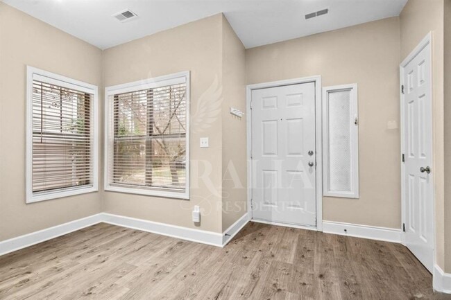 Photo - Sunpointe Condo #103
