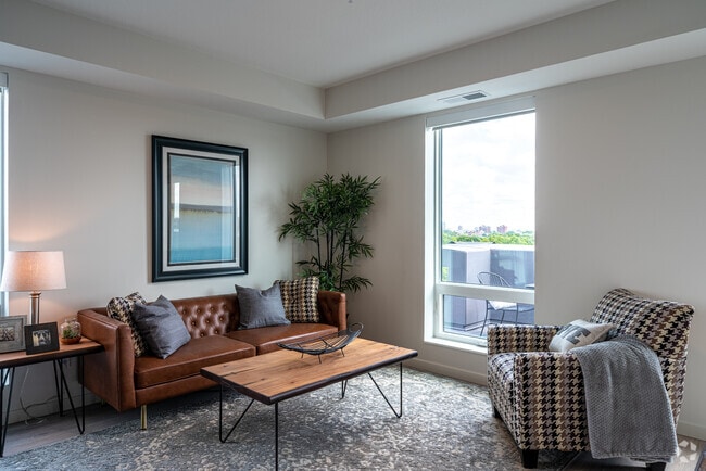 Photo - Odie Apartments