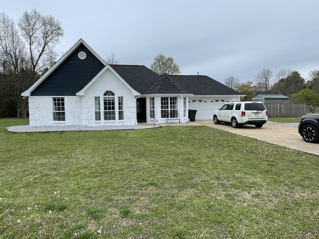 Photo - 906 N Wolfe Rd House