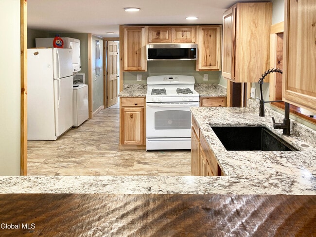 Photo - 107 Patten Mills Rd