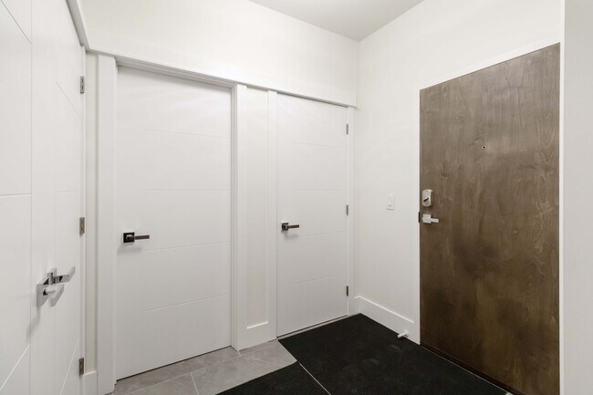 Photo - 1414-1414 Main St Unit 201