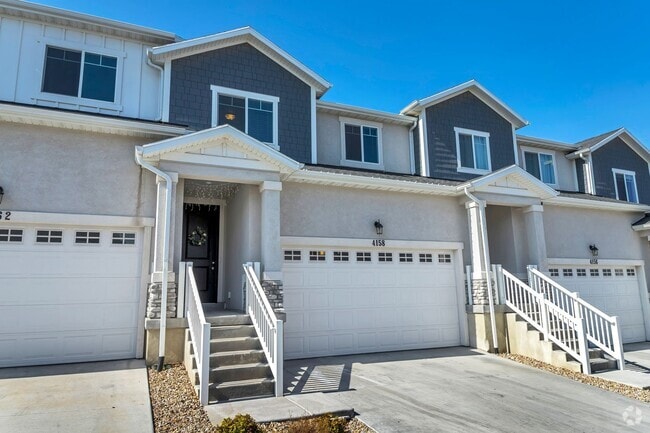Building Photo - Gorgeous Three Bedroom Townhome; Herriman//