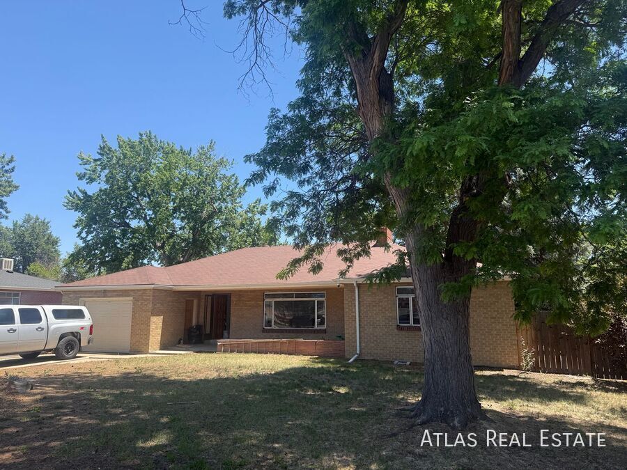 Photo - 2110 Vance St