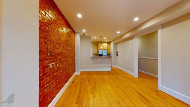 Renovated 2 Bedroom 2 Bath in Columbia Hei... - Renovated 2 Bedroom 2 Bath in Columbia Hei... Apartment Unit 1