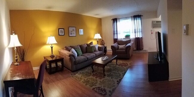 Photo - Regency Apartments