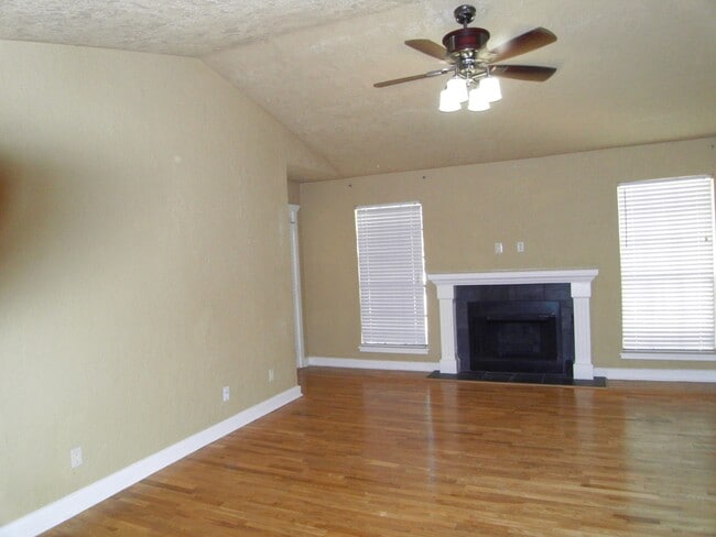 Photo - 14911 Wunderlich Dr Unit 1108