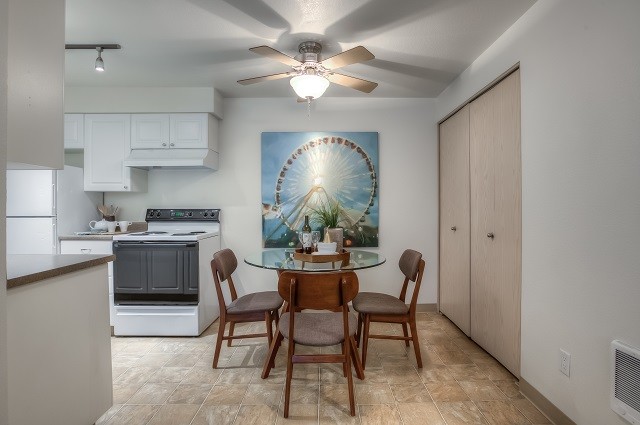 Photo - Mountain High Apartments