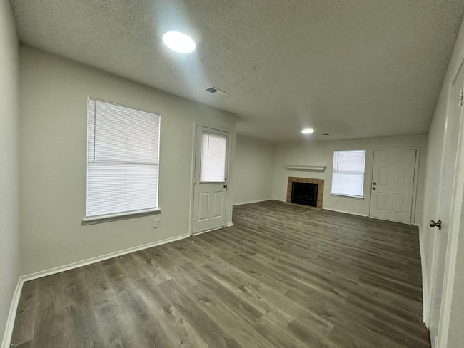 Photo - 410 Oakwood Ave Unidad 11