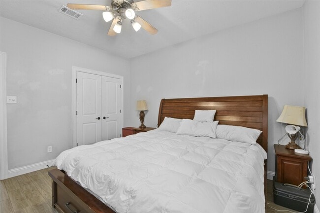 Building Photo - 21131 Beech Landing Ln