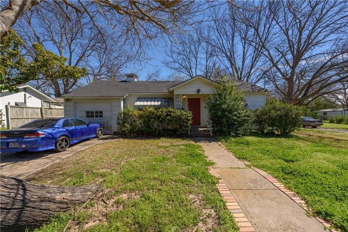 3 bed, 1 bath house in quiet neighborhood - 3 bed, 1 bath house in quiet neighborhood Unit Front