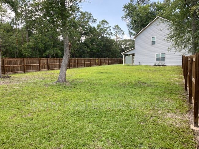 Photo - 162 Carriage Way