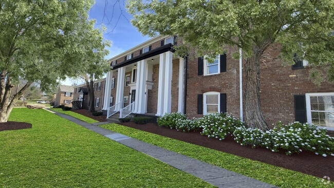 Building Photo - Capital Place Rental