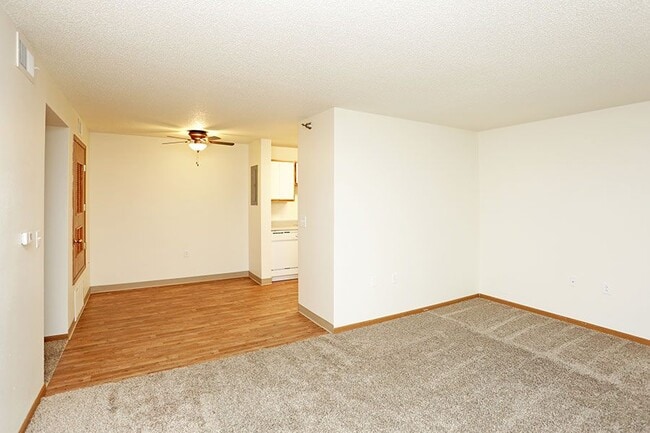THE ARBORS APARTMENTS