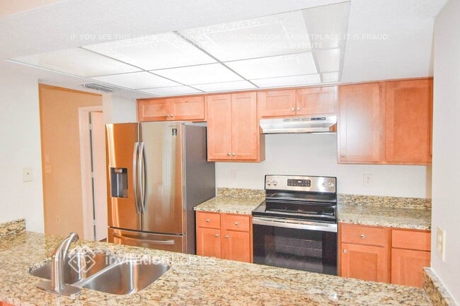 Photo - 1030 Oakwood Dr