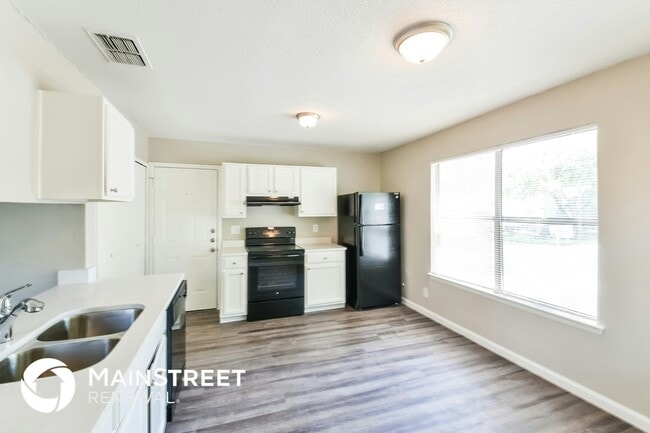 Photo - 4082 Sunrise Pass