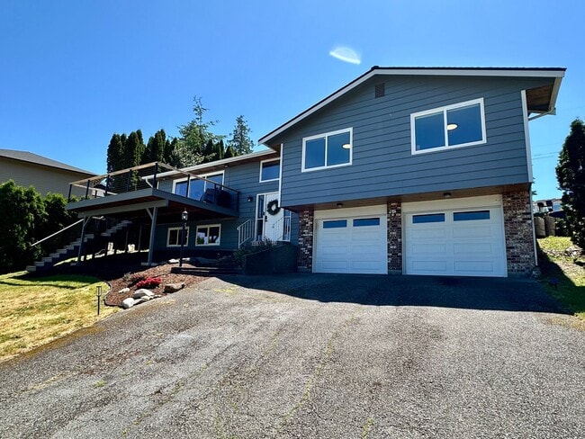 Rental with Views of Utsalady Bay and Mt B... - Rental with Views of Utsalady Bay and Mt B...