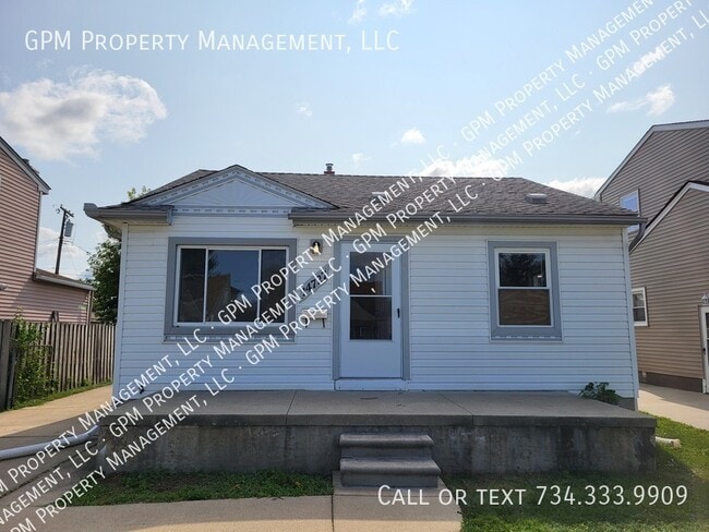 Building Photo - 14727 Mulberry St