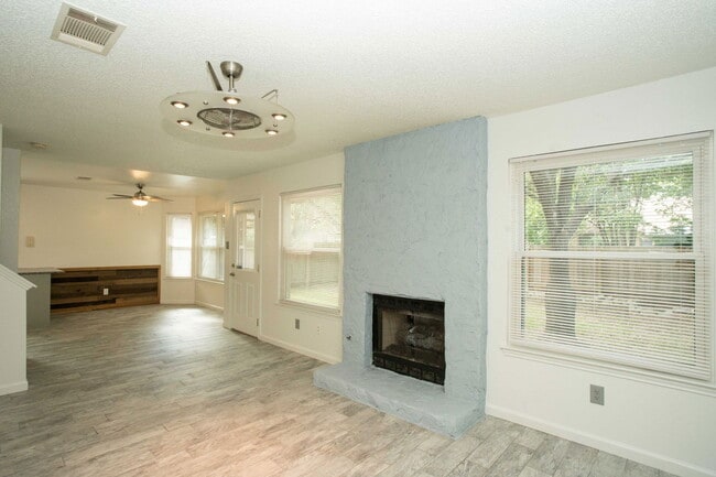 Photo - 1402 Green Terrace Dr