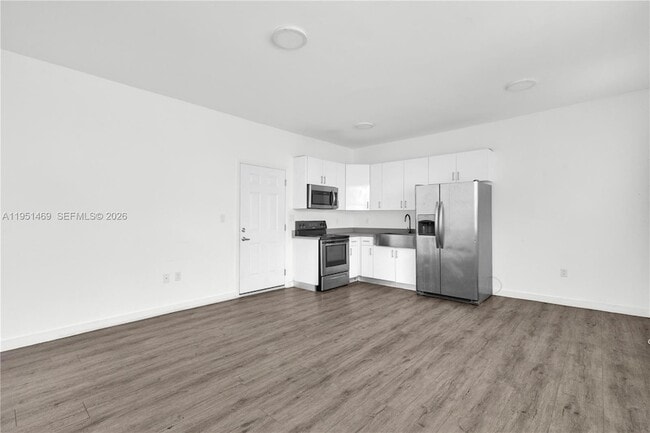 Photo - 402 NW 12th Ave Unidad 202