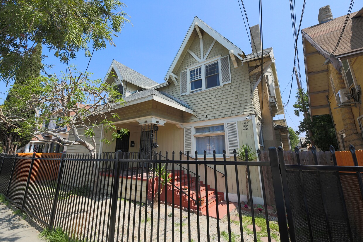 Photo - 2624 S Budlong Ave (Los Angeles, CA)