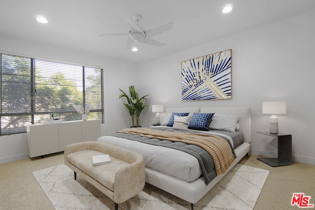 Building Photo - 1531 Camden Ave Unit PH3