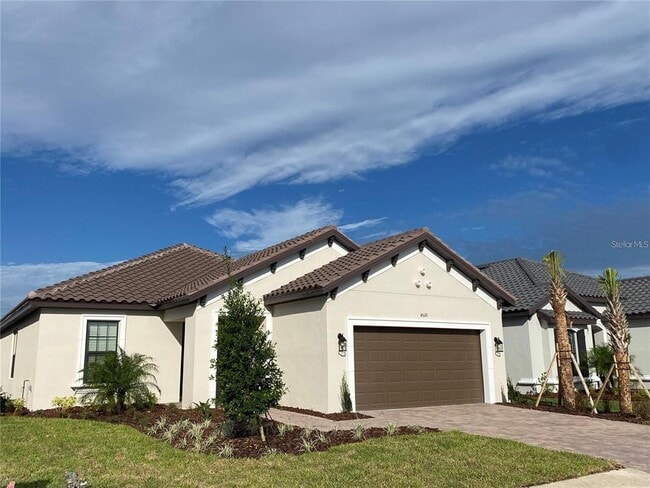 Building Photo - 4520 CRESTPOINT Wy