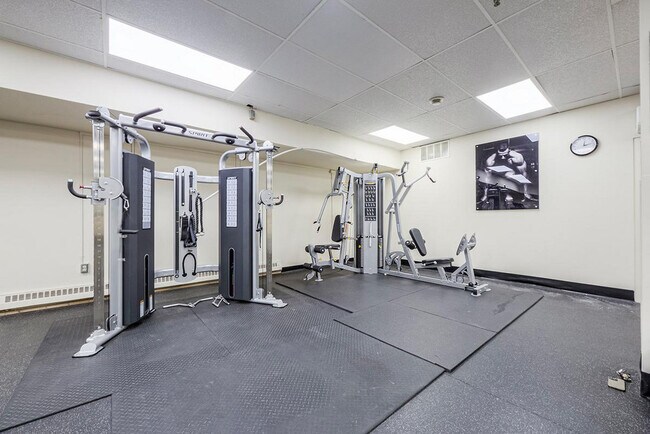 Photo - Upper Canada Apartments 165