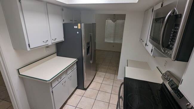 Photo - Beautiful Townhouse - 3 bed & 2 bath in Gr...