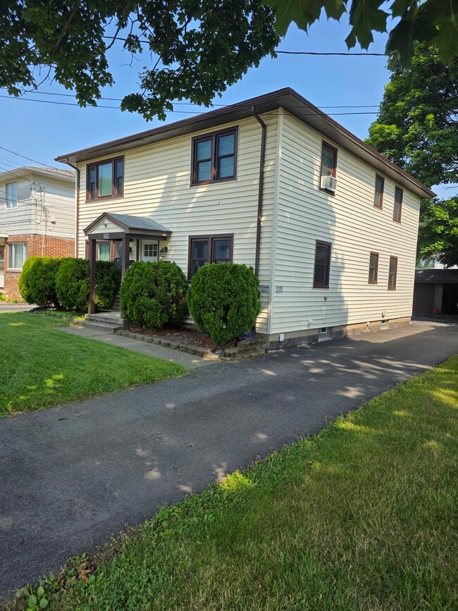 209 Garfield Ave