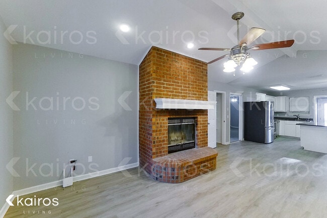 Photo - 3807 S Williams St