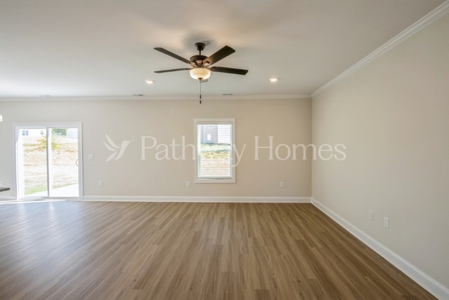 Photo - 138 Wembury Ln