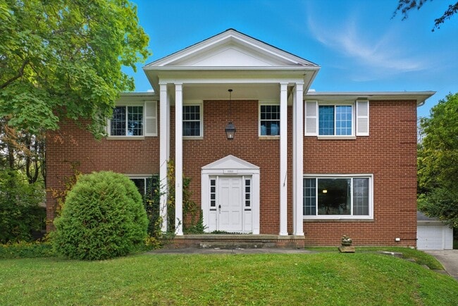 Building Photo - 8983 Highland Dr Unit South