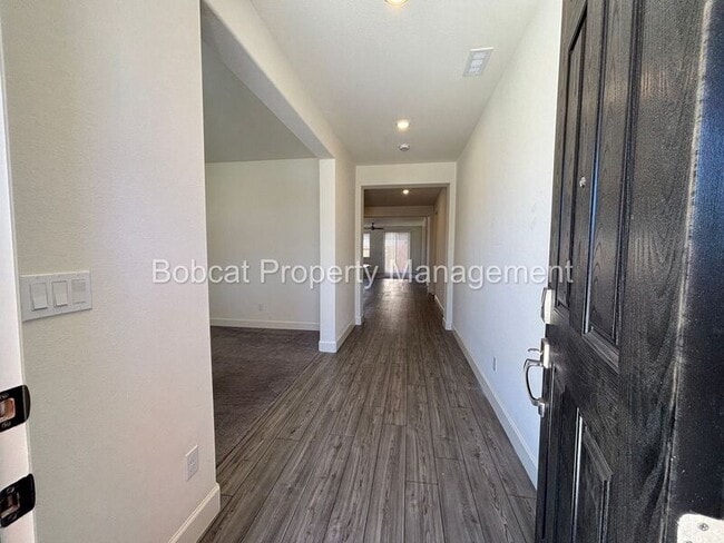 Photo - 1097 Dapple Dr