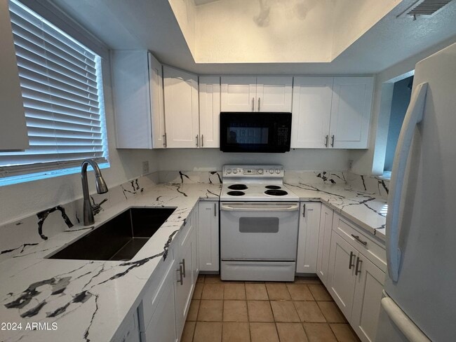 Photo - 406 E Cullumber Ave