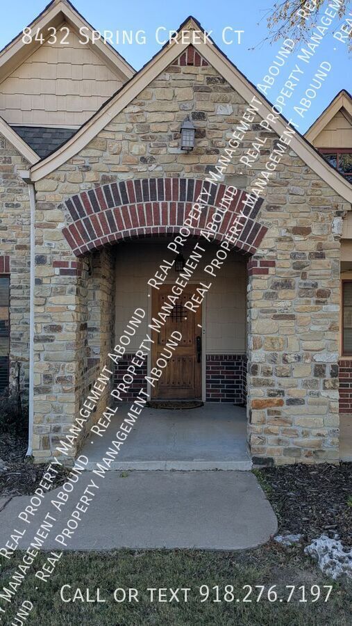 Photo - 8432 Spring Creek Ct