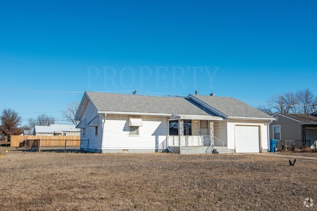 Building Photo - Cozy 2-Bedroom 1 bath Rental