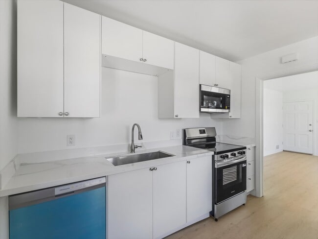 Photo - 710 N Oakley St Unidad 710 N Oakley Street