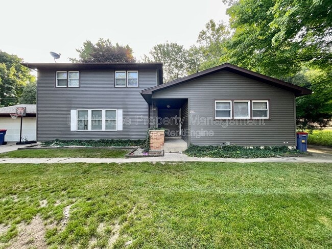 Building Photo - 4220 Curwood Ave SE