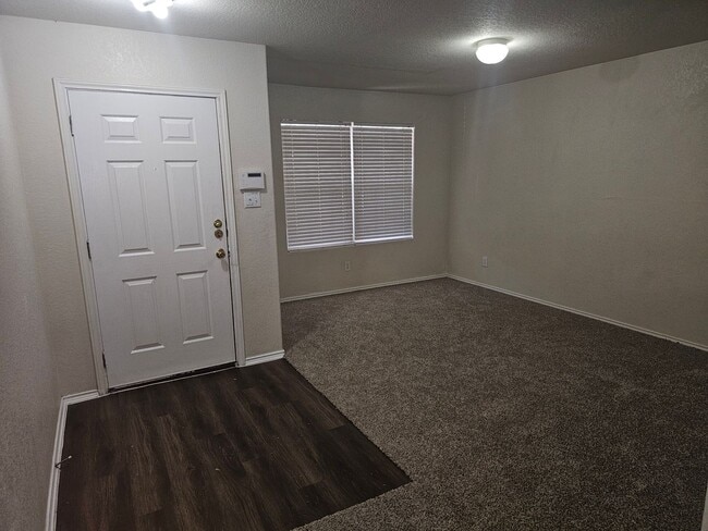 Photo - Huge House in a great area